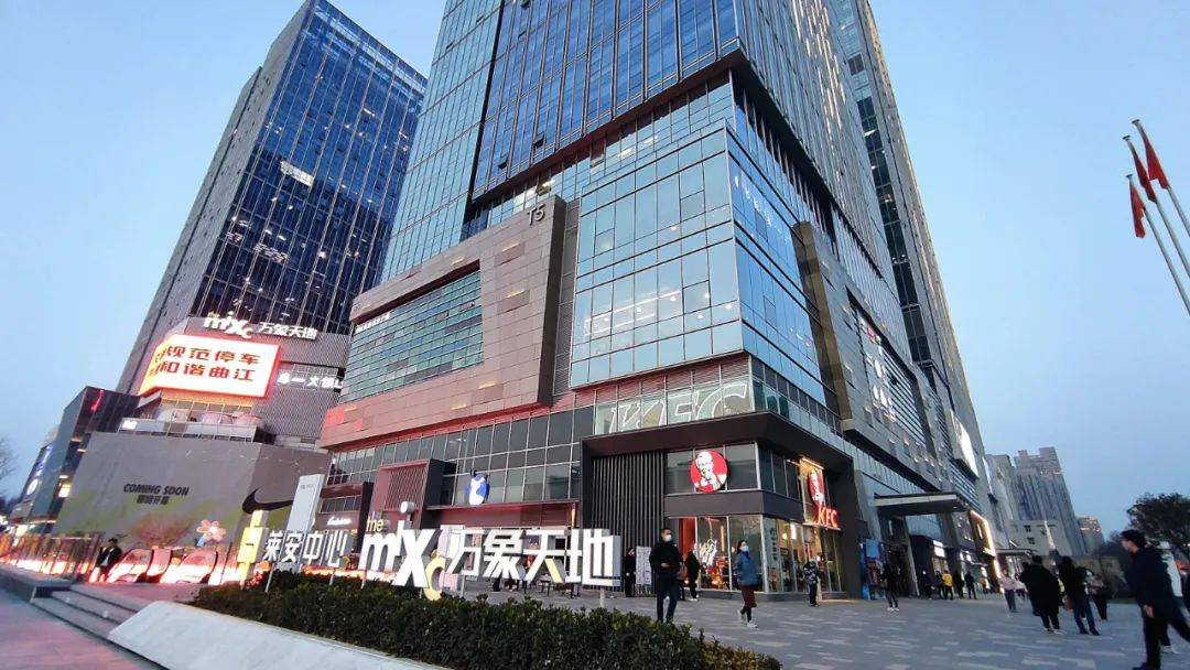 建筑幕墙安装要注意：亚克力幕墙伸缩缝是重